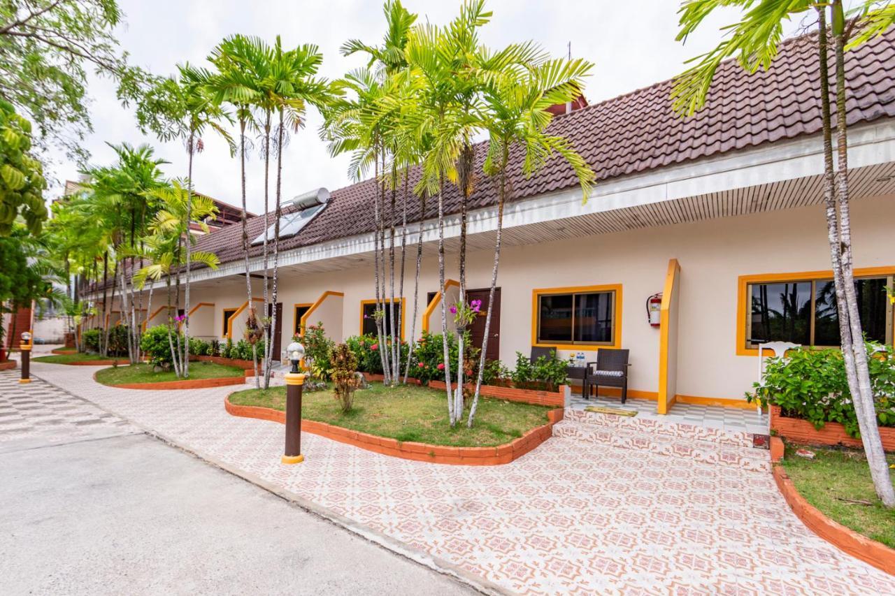 Coconut Resort Hotel Patong Екстер'єр фото