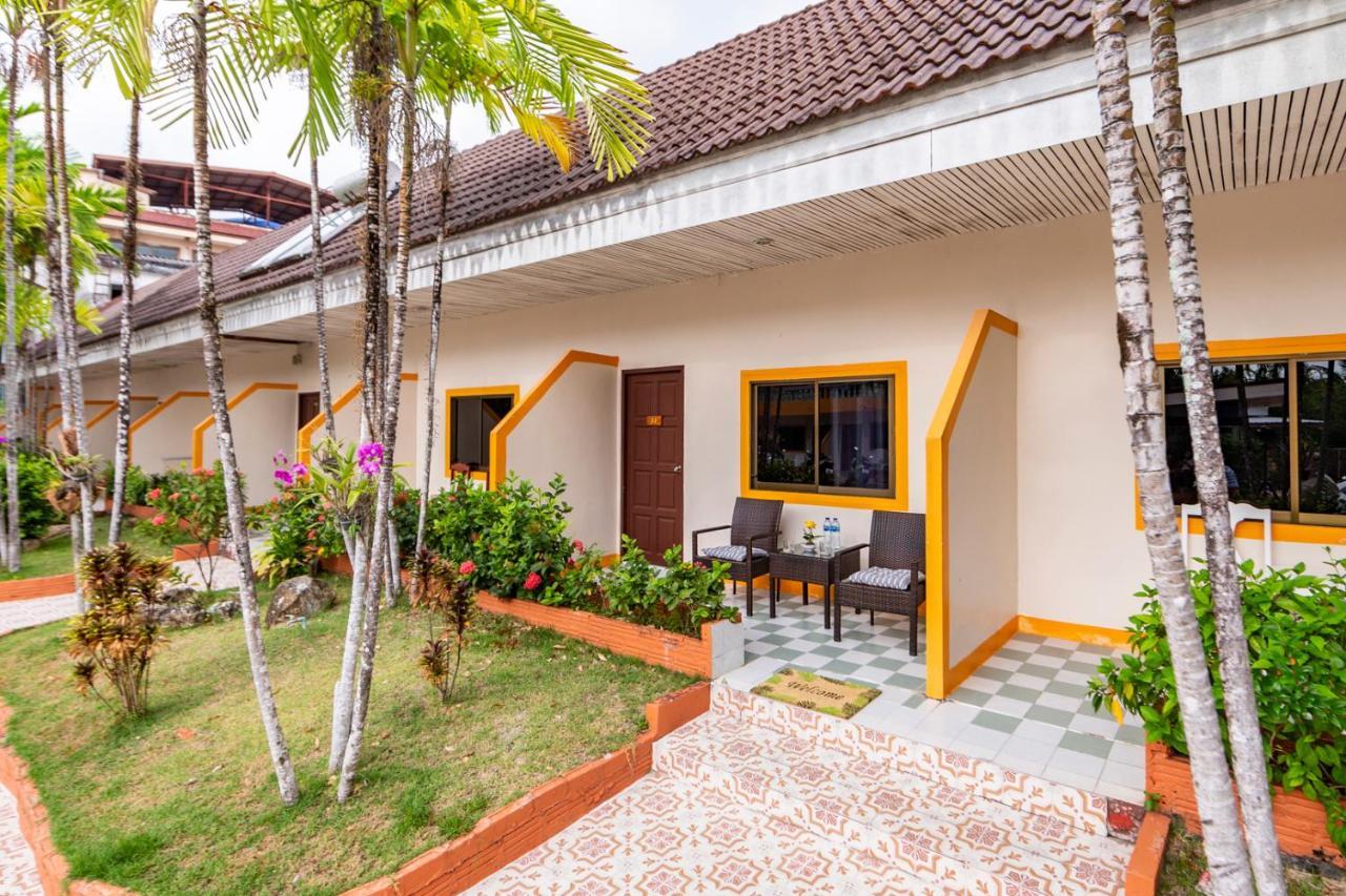 Coconut Resort Hotel Patong Екстер'єр фото