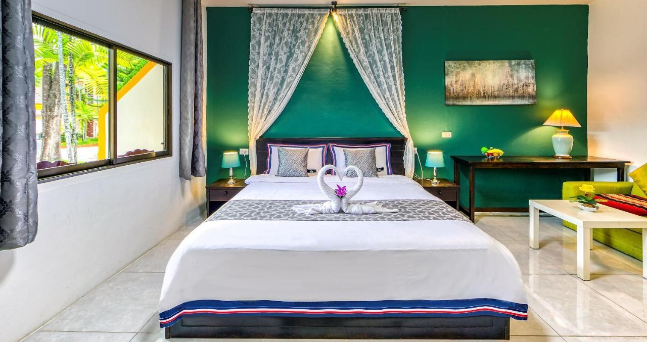 Coconut Resort Hotel Patong Екстер'єр фото