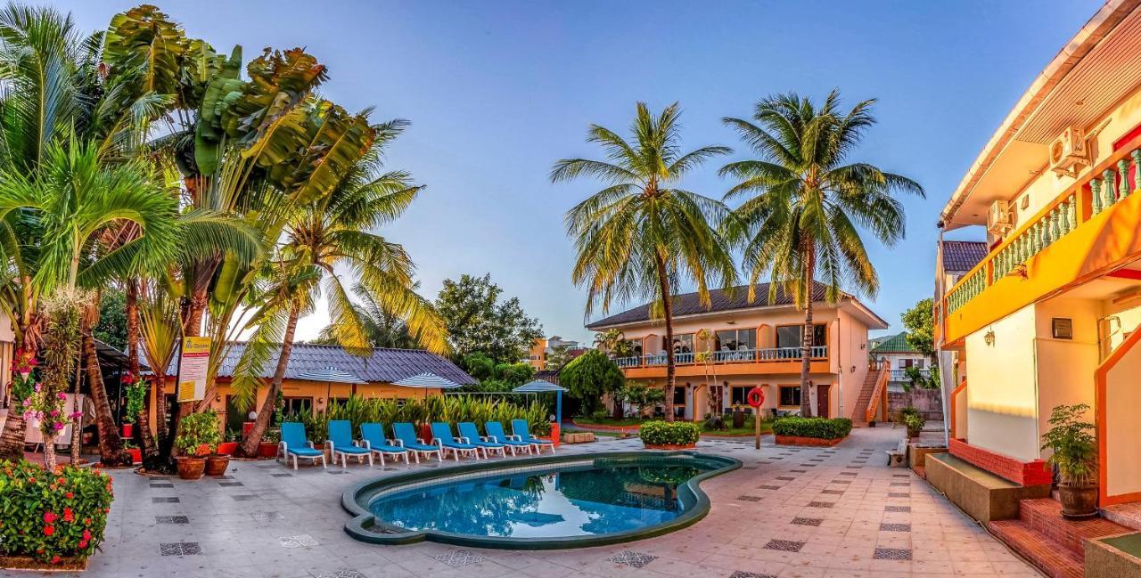 Coconut Resort Hotel Patong Екстер'єр фото